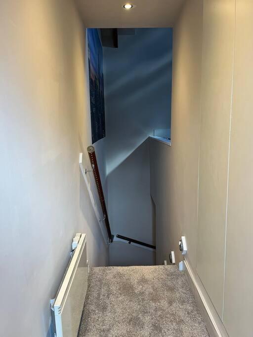 Gorgeous 2 Bed Loft Style Apartment Manchester Buitenkant foto